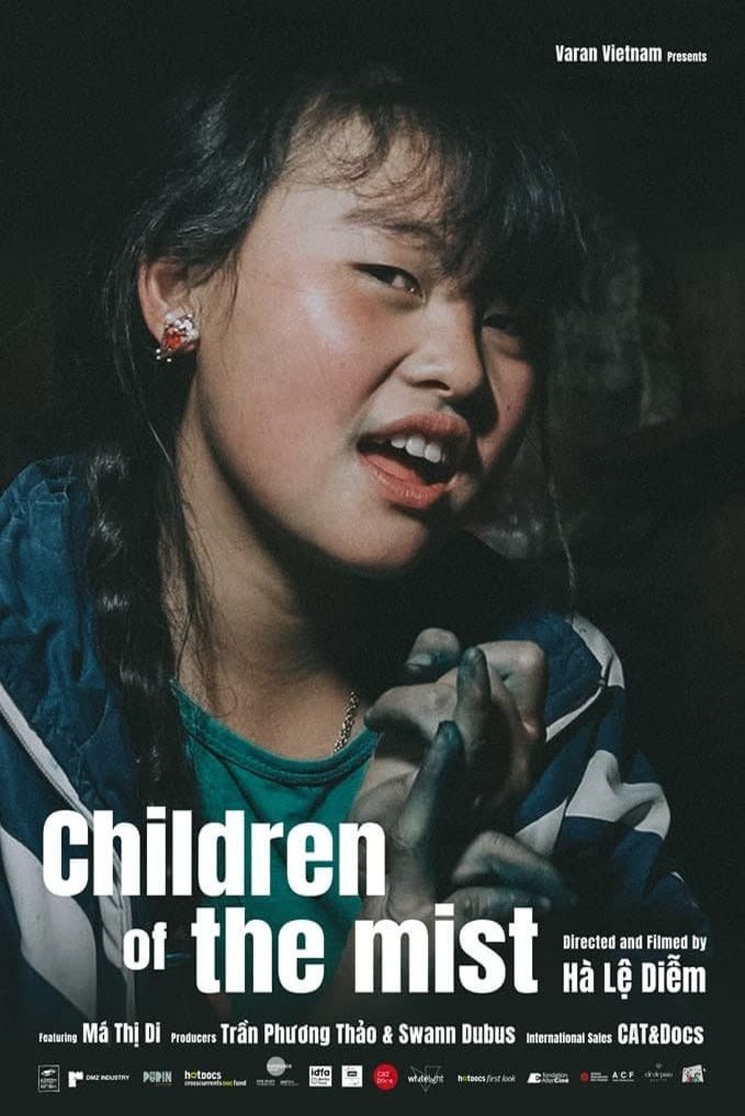 Vietnamese poster of the movie Những đứa trẻ trong sương